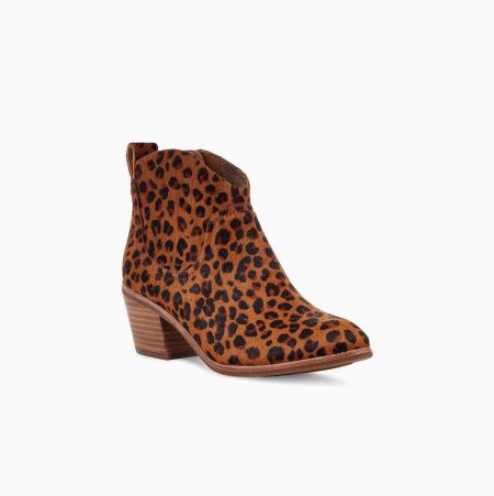 UGG Kingsburg Leopard Beige Boots for Women (CJBP47980)